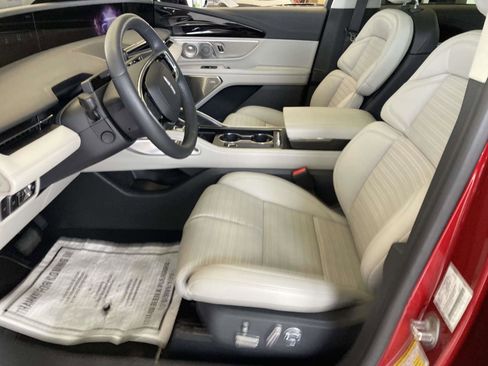 Used 2026 Lincoln Nautilus Reserve image 20