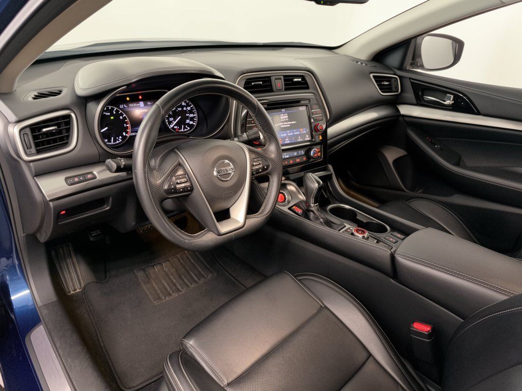 Used 2022 Nissan Maxima SV w/ Floor Mat Group FWD image 4