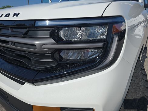 Used 2025 Ford Expedition Tremor AWD/4WD image 34