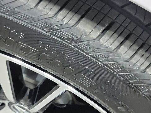 Certified 2025 Acura RDX SH-AWD w/ Advance Package image 11