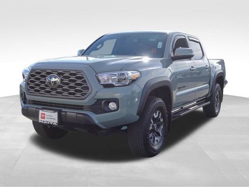 Certified 2022 Toyota Tacoma TRD Off-Road image 8