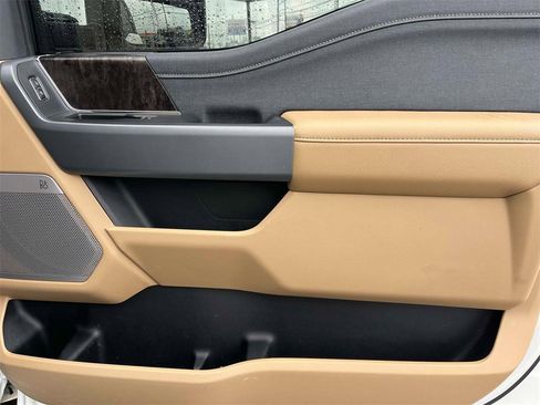 Used 2023 Ford F250 Lariat w/ Tremor Off-Road Package image 20