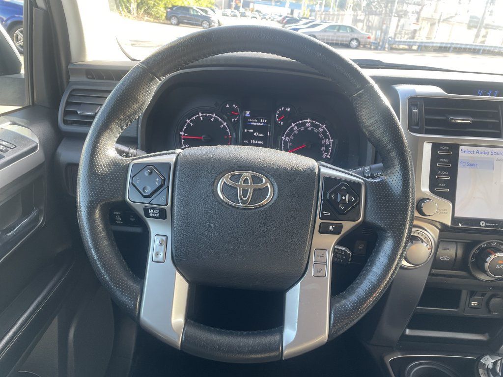 Used 2024 Toyota 4Runner SR5 Premium w/ Moonroof Package AWD/4WD image 16