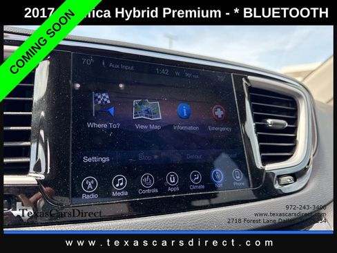Used 2017 Chrysler Pacifica Premium image 8