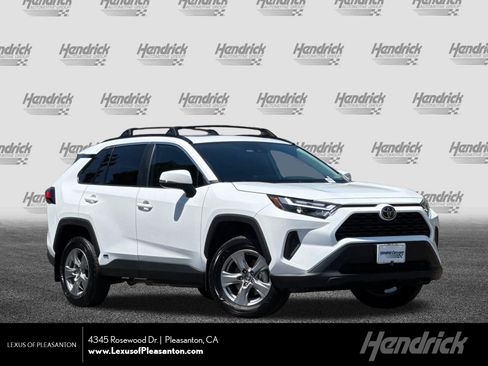 Used 2025 Toyota RAV4 XLE w/ Convenience Package AWD/4WD image 1