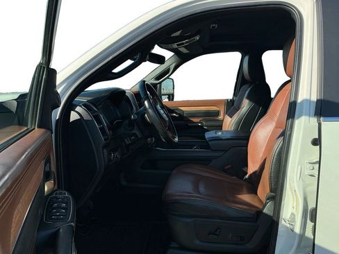 Used 2023 RAM 3500 Limited image 14