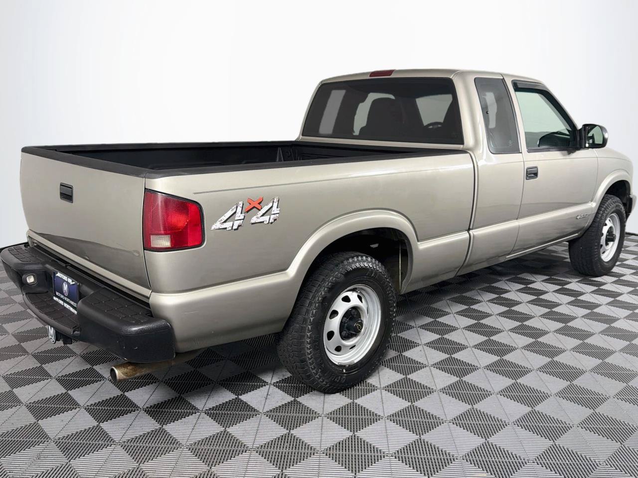 Used 2001 Chevrolet S10 Pickup 4x4 Extended Cab image 23