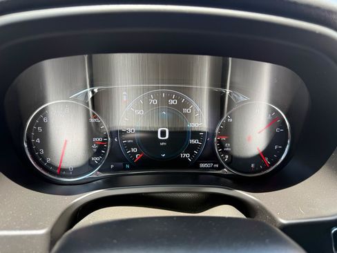 Used 2019 GMC Acadia Denali w/ Technology Package FWD image 29