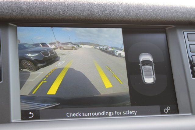 Used 2017 Land Rover Discovery Sport HSE AWD/4WD image 13