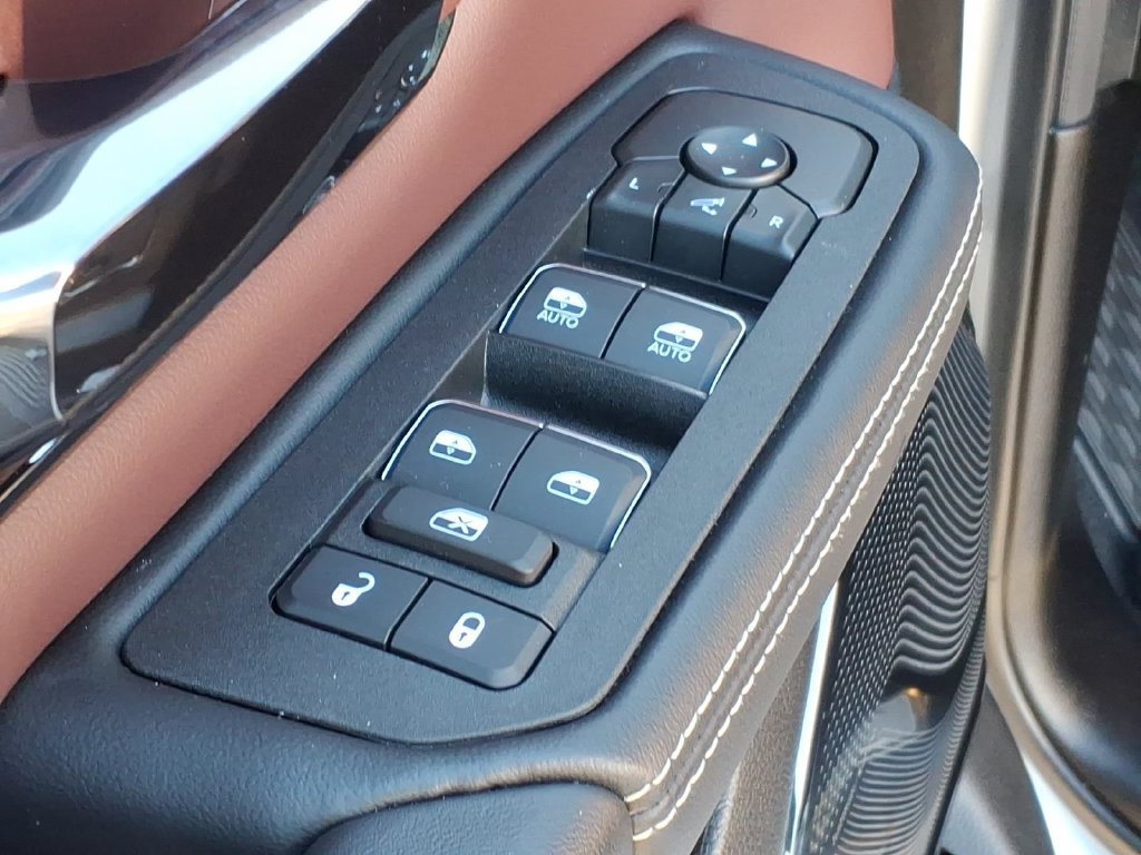 Certified 2026 RAM 1500 Limited AWD/4WD image 12