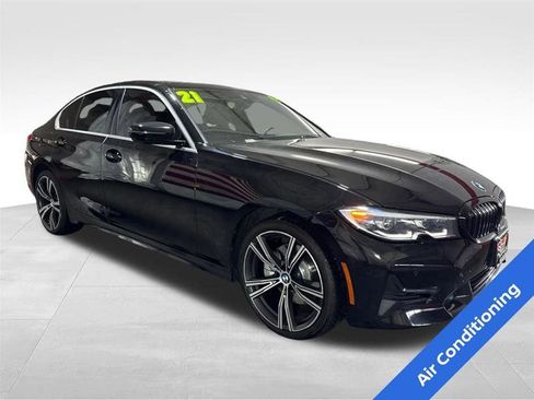 Used 2021 BMW 330i xDrive Sedan w/ Convenience Package image 3