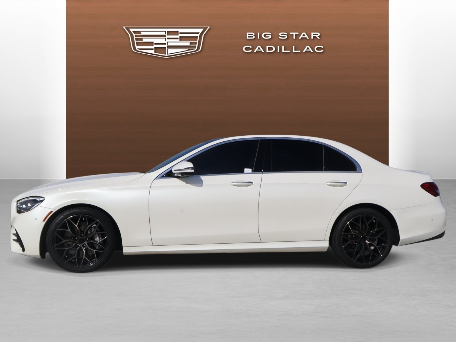 Used 2021 Mercedes-Benz E 350 Sedan image 2