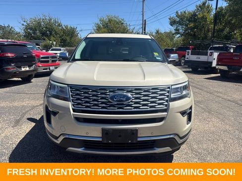 Used 2018 Ford Explorer Platinum AWD/4WD image 7