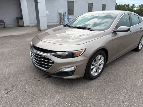 Used 2024 Chevrolet Malibu LT FWD image 2