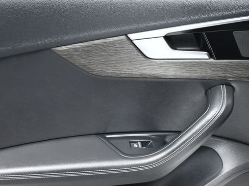 Used 2022 Audi A4 2.0T Premium Plus AWD/4WD image 9