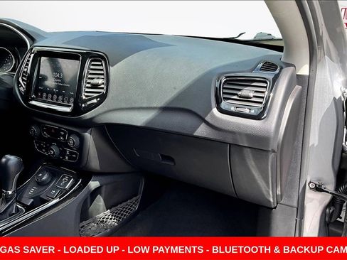 Used 2021 Jeep Compass Limited image 24