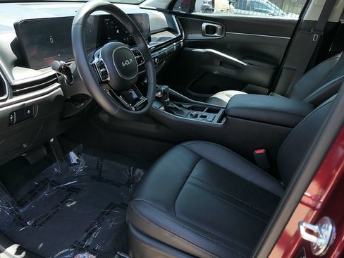 Used 2024 Kia Sorento S w/ Panoramic Sunroof Package FWD image 11