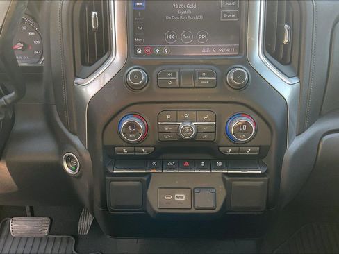Used 2022 Chevrolet Silverado 1500 LT image 29