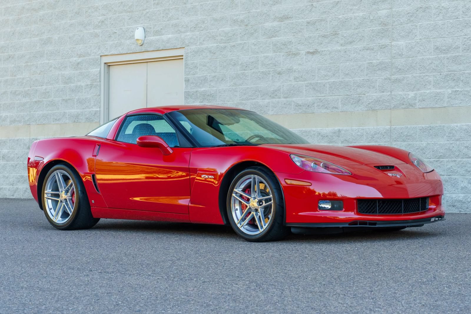 Used 2006 Chevrolet Corvette Z06 w/ Preferred Equipment Group RWD image 5