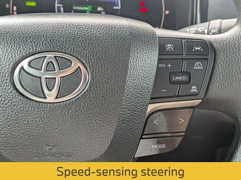 Used 2025 Toyota Camry LE FWD image 20