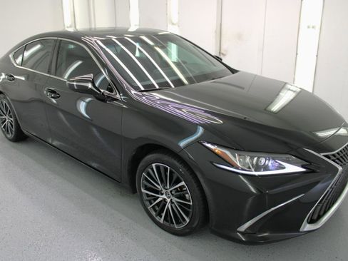 Used 2022 Lexus ES 350 w/ Premium Package FWD image 11