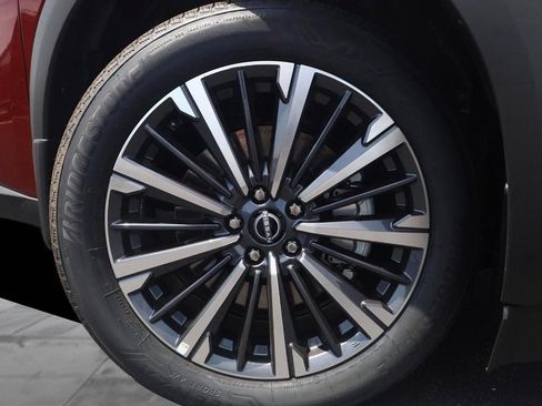 New 2026 Nissan Pathfinder Platinum AWD/4WD image 3