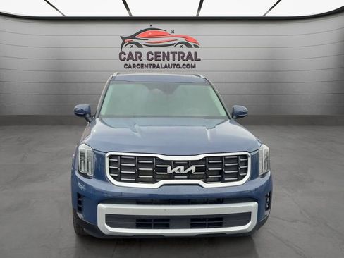 Used 2025 Kia Telluride S image 8