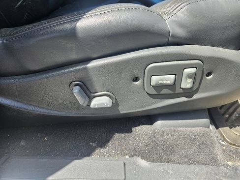 Used 2002 Chevrolet Blazer LS w/ Preferred Equipment Group AWD/4WD image 16