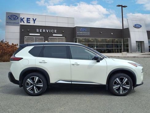Used 2023 Nissan Rogue SL w/ SL Premium Package AWD/4WD image 4