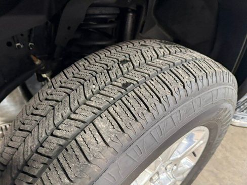 Used 2025 RAM 2500 Big Horn AWD/4WD image 37