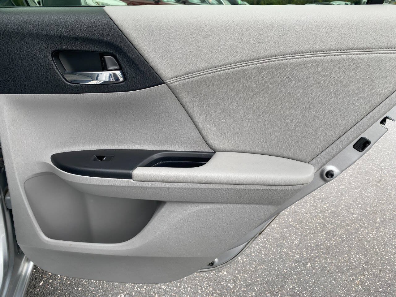 Used 2013 Honda Accord EX-L image 29