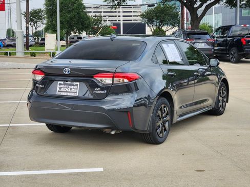 Used 2023 Toyota Corolla LE FWD image 7