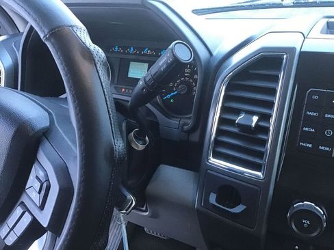 Used 2016 Ford F150 XLT image 15