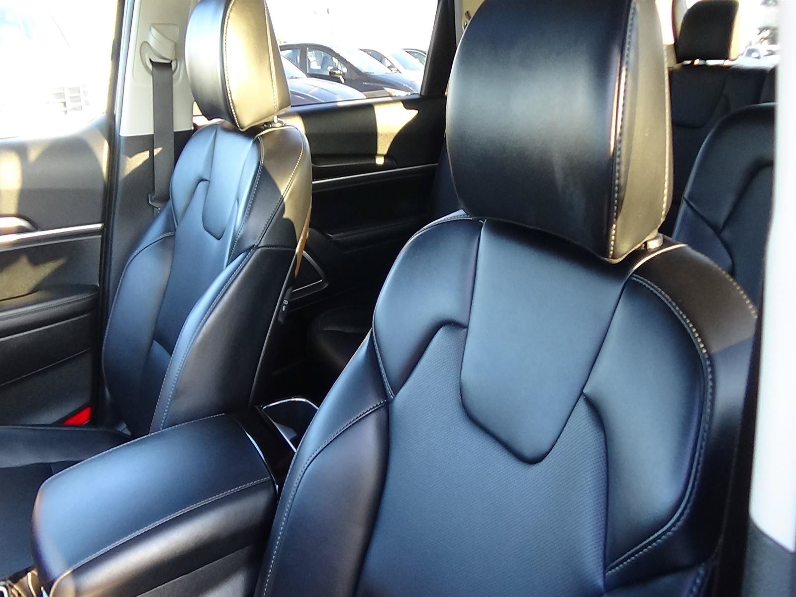 Used 2025 Kia Telluride S FWD image 18