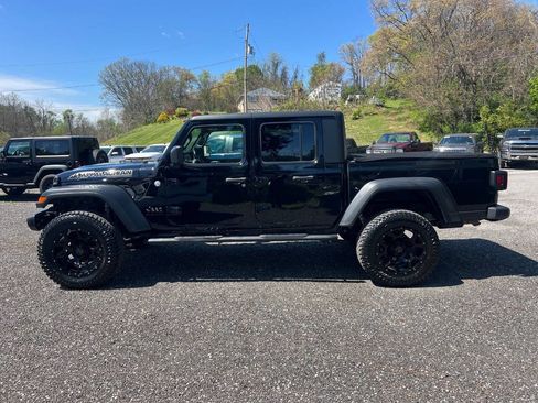 Used 2020 Jeep Gladiator Sport w/ Quick Order Package 24S AWD/4WD image 29