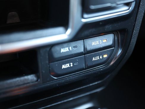 Used 2021 Jeep Wrangler Unlimited Sport image 31