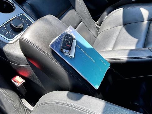 Used 2020 Jeep Grand Cherokee Limited image 37