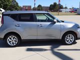 Used 2023 Kia Soul LX w/ LX Technology Package image 5