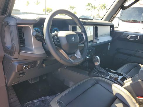 New 2026 Ford Bronco Outer Banks image 9