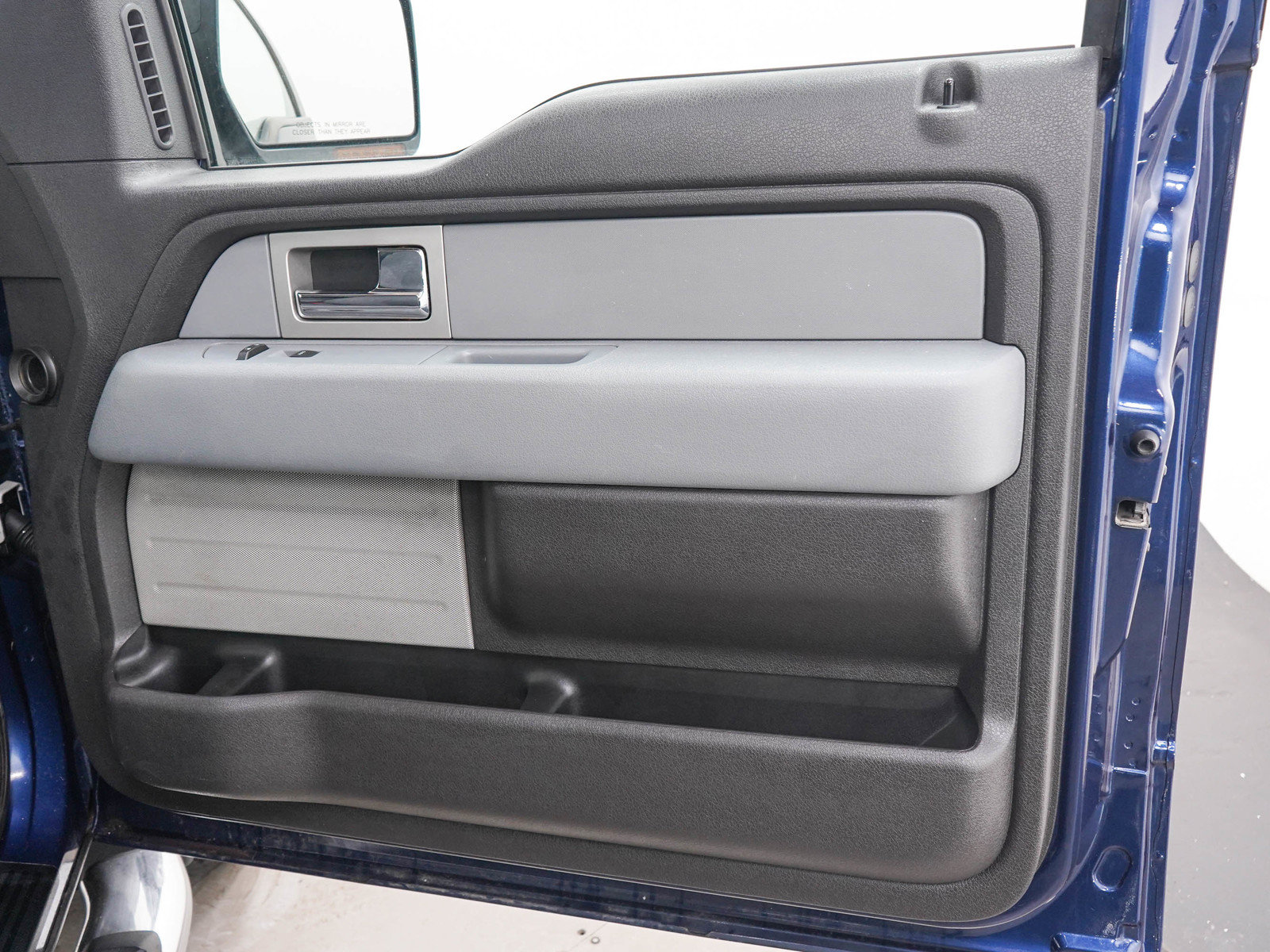 Used 2011 Ford F150 XLT w/ XLT Chrome Pkg AWD/4WD image 12