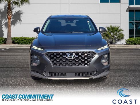 Used 2020 Hyundai Santa Fe SE image 3