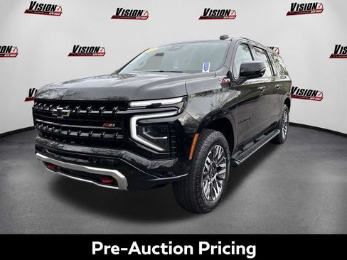 Used 2025 Chevrolet Suburban Z71 w/ Z71 Off-Road Package AWD/4WD image 1