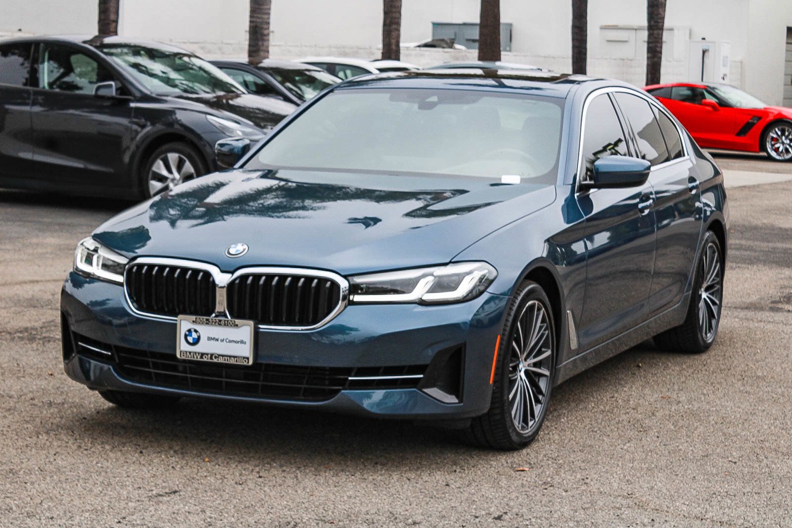 Used 2023 BMW 540i w/ Premium Package RWD image 3