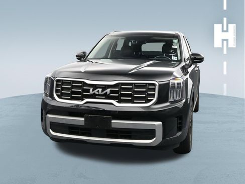 Used 2023 Kia Telluride S FWD image 2