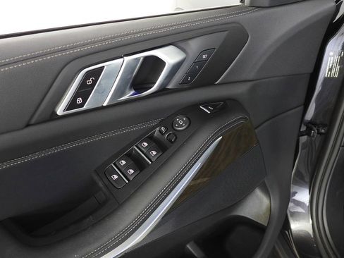 Used 2023 BMW X5 xDrive40i w/ Parking Assistance Package image 12