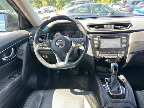 Used 2017 Nissan Rogue SL w/ SL Premium Package AWD/4WD image 12