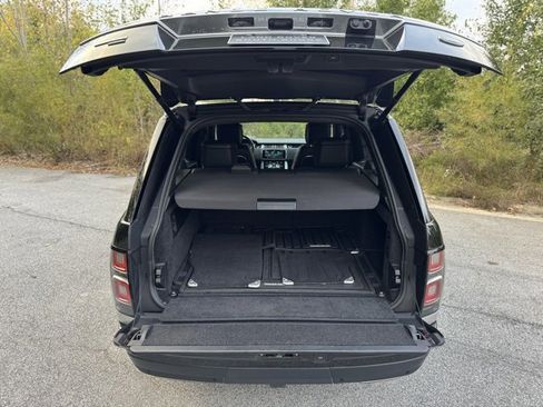 Used 2022 Land Rover Range Rover Autobiography image 7