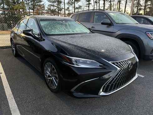 Used 2023 Lexus ES 350 Ultra Luxury image 4