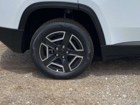 New 2026 Jeep Cherokee Limited AWD/4WD image 37