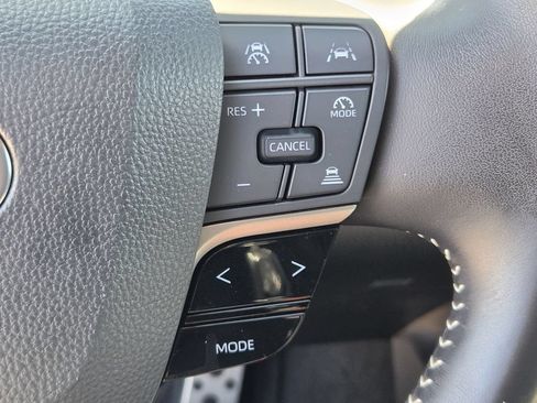 Used 2025 Toyota Camry SE FWD image 23